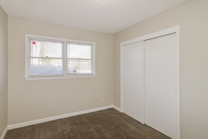 Building Photo - 1122 Oates Rd