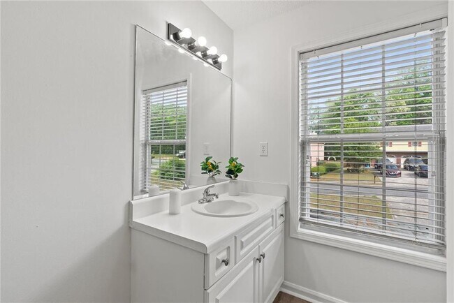 Building Photo - 3003 Brass Dr