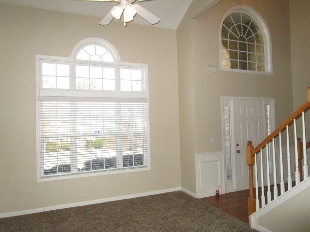 Building Photo - 324 Sunderland Way