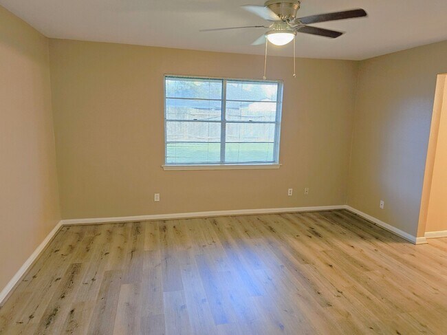 Building Photo - 2327 Shadbury Ct