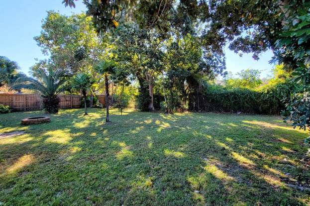 Building Photo - 1223 Redwood Ln