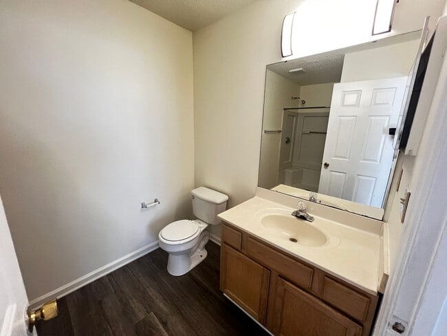 Building Photo - Now Available, Two Bedroom Condo at Club Villas in Little River. Community Pool!