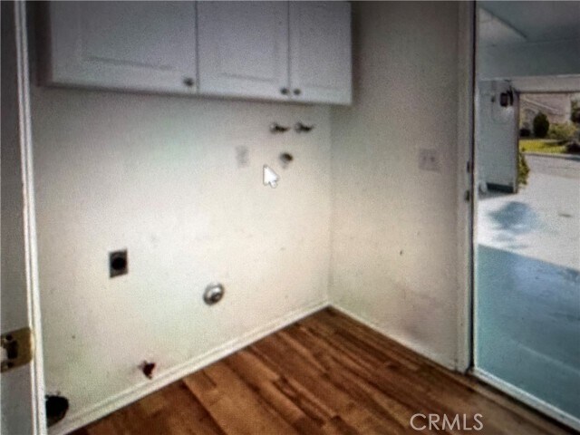 Building Photo - 44256 Sundell Ave