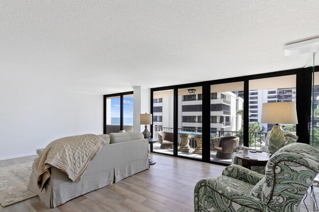 Building Photo - 4200 N Ocean Dr