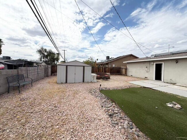 Building Photo - 4517 Alta Dr