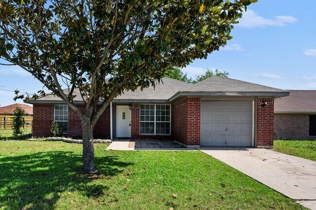 Building Photo - 4601 W Creek Cir