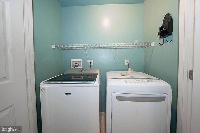 Building Photo - 757 Whitetail Cir
