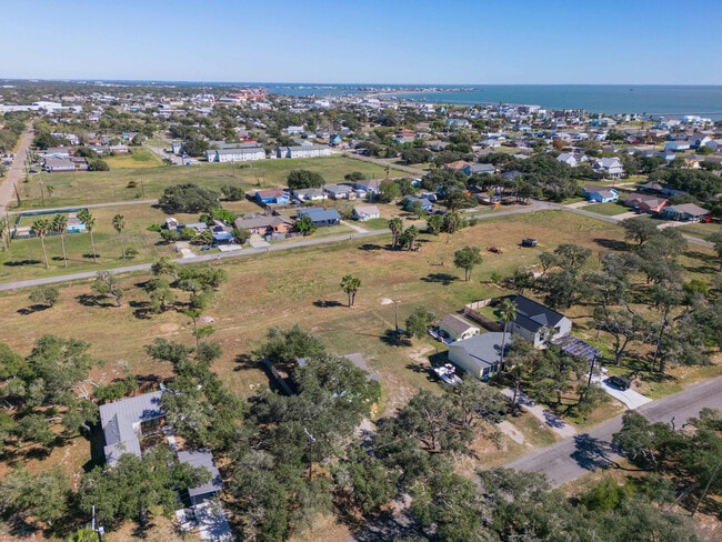 Building Photo - 510 E King St