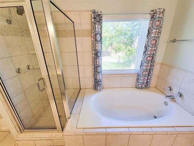 Building Photo - 13602 Somersworth Dr