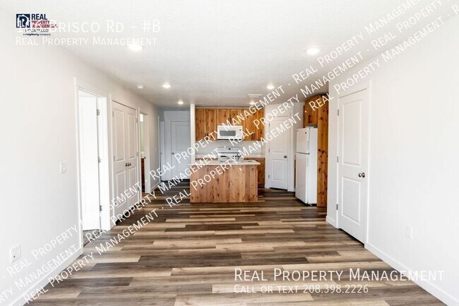 Building Photo - 106 Briscoe Rd