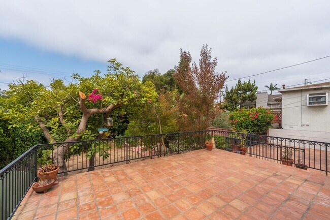 Building Photo - One-of-a-Kind Riviera Home Backing to El R...