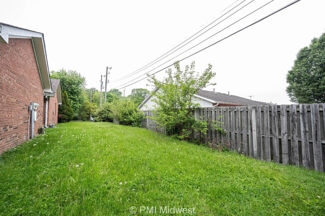 Building Photo - Charming 2 Bed, 2 Bath Indianapolis Rental...
