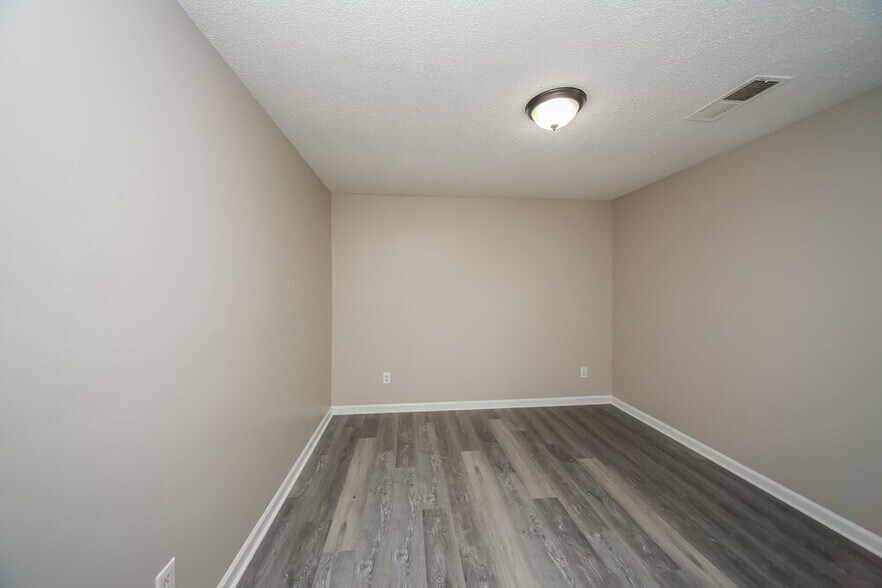 Building Photo - 13073 Claybourne Cove