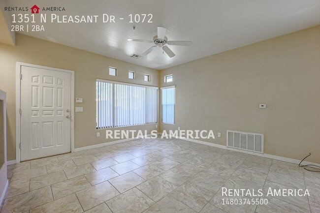 Building Photo - Beautiful 2 Bedroom Condo In Mirage Park R...