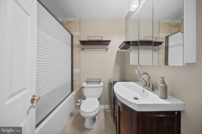 Building Photo - 114 Charles St