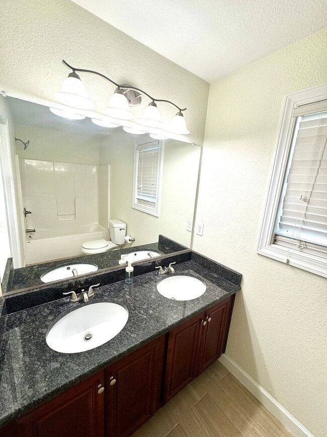 Building Photo - Welcome Home to Comfort and Convenience!