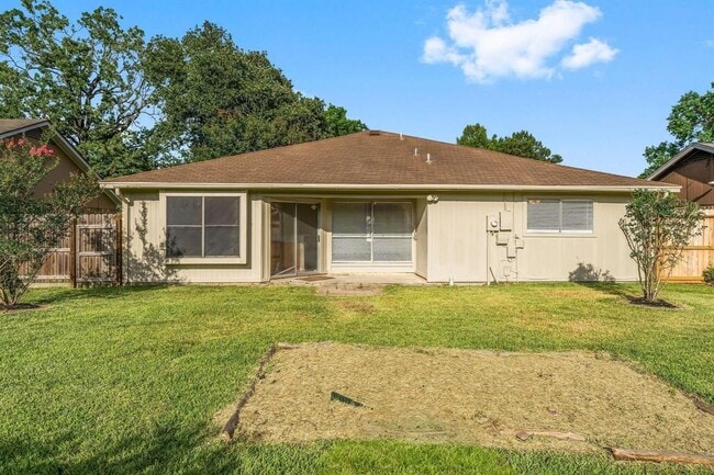 Building Photo - 16970 Mockingbird Ct