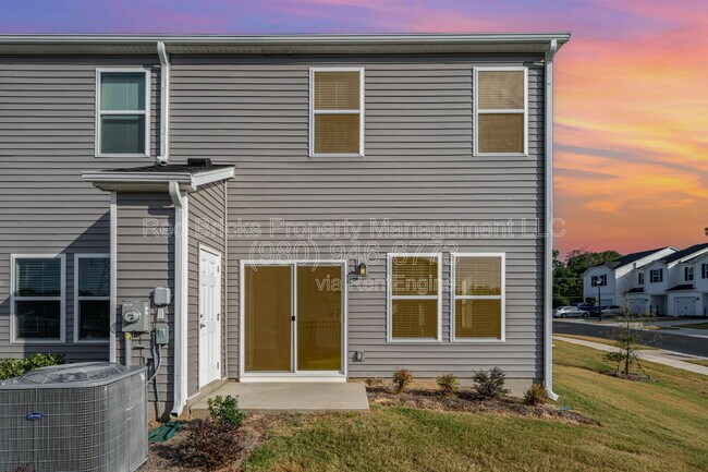 Building Photo - 3483 Backwater St