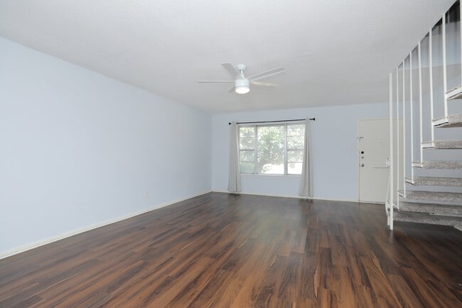 Building Photo - 8202 Fondren Rd