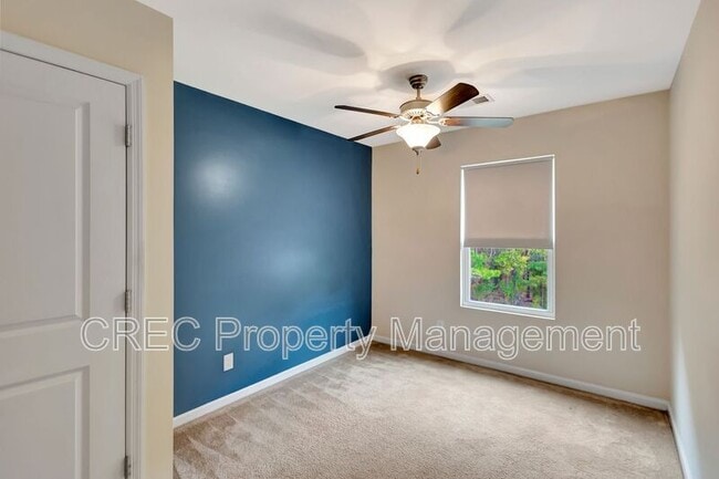 Building Photo - 339 Flyway Rd