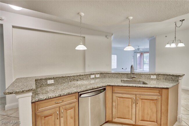 Building Photo - 8601 Piazza Del Lago Cir