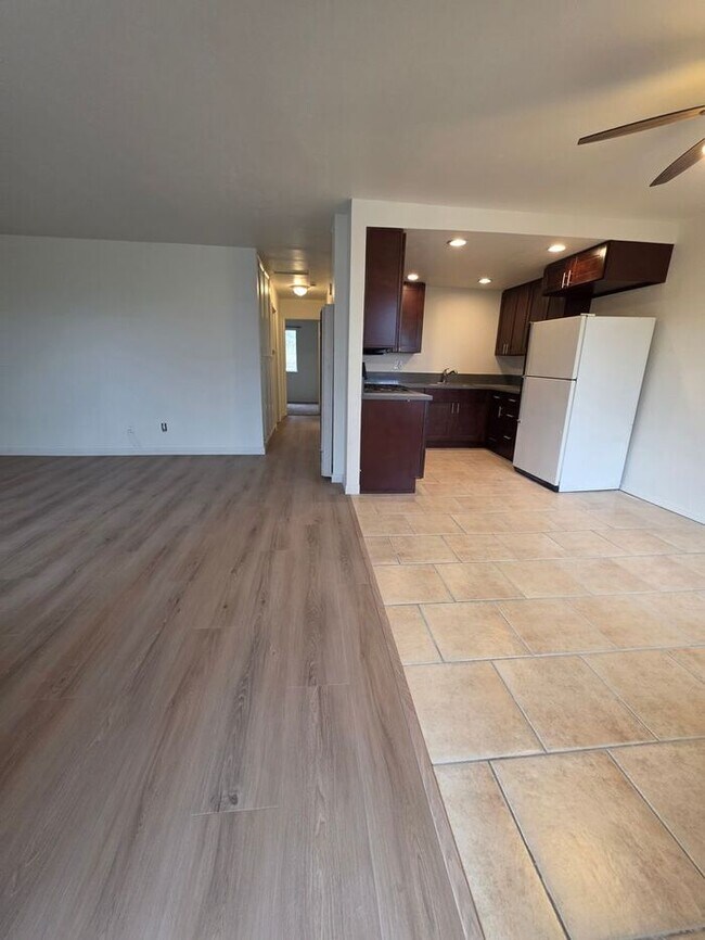 Building Photo - Summer Special!! 1/2 off 1st Month's Rent!! Summer Special on Santa Margarita (3BR/2BA)