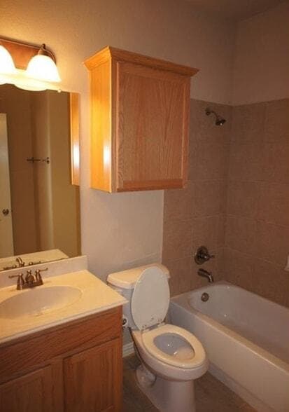 Building Photo - 7217 Sugarplum Dr