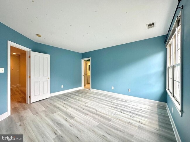 Building Photo - 1460 Carrington Ridge Ln