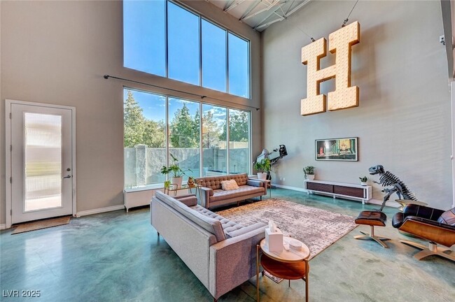 Building Photo - 5096 Thunder River Cir