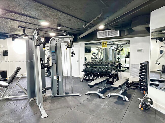 Building Photo - 7330 Ocean Terrace