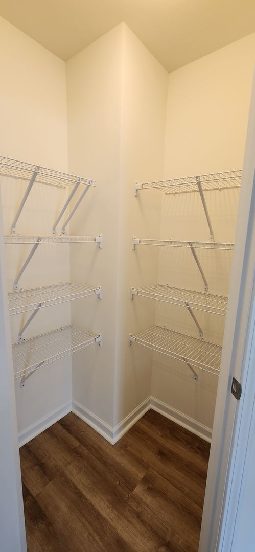 Building Photo - 3BR, 2.5 BA in Hazelwood Subdivision