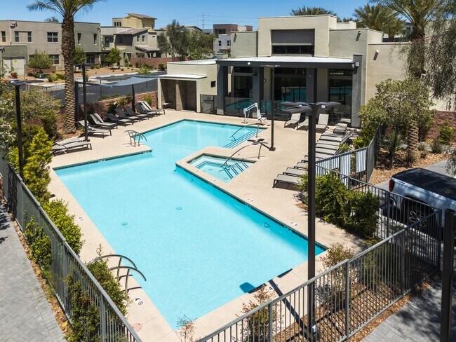Building Photo - First floor unit in luxury gated Summerlin...