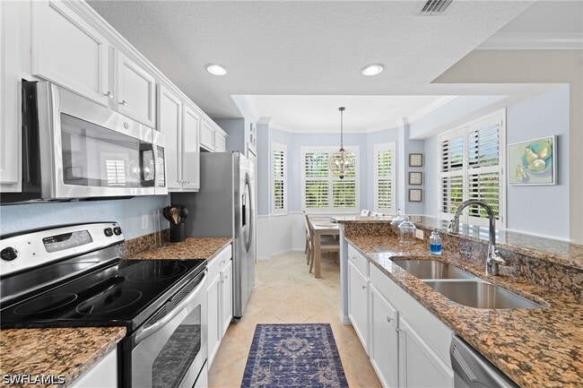 Building Photo - 9715 Acqua Ct