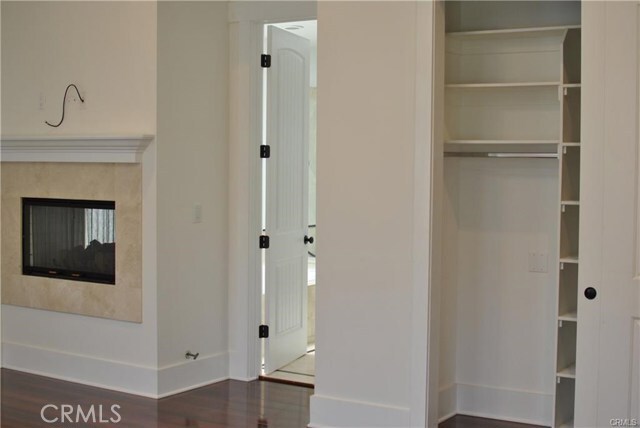 Building Photo - 804 N Irena Ave