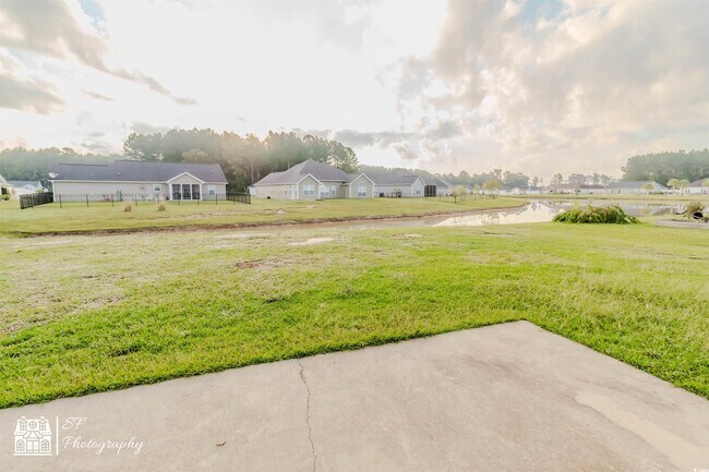 Building Photo - 246 Macarthur Dr