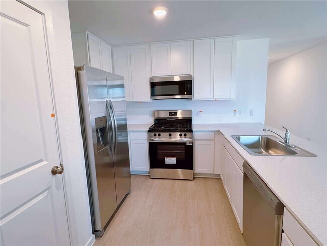 Building Photo - 2519 American Ruby Dr