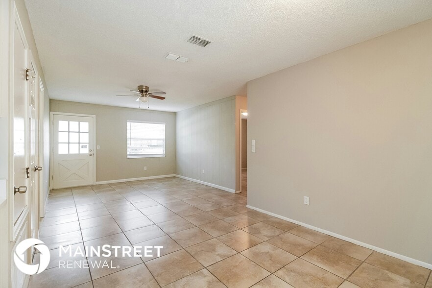 Building Photo - 7613 Avonwood Ct