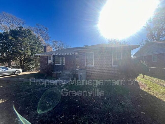 Primary Photo - 21 Bagwell Cir