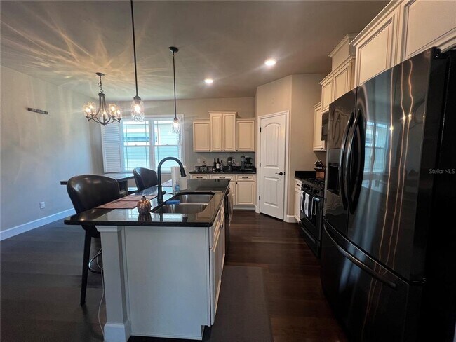 Building Photo - 1851 SW 246th Dr