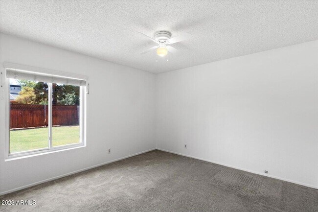 Building Photo - 667 W Pecos Ave