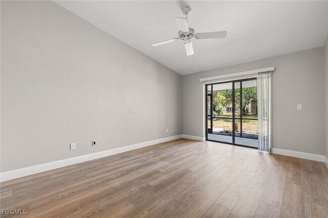 Building Photo - 5105 SW Courtyards Ct