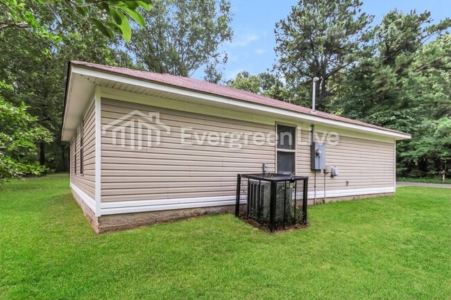 Building Photo - 1300 Ridge Rd