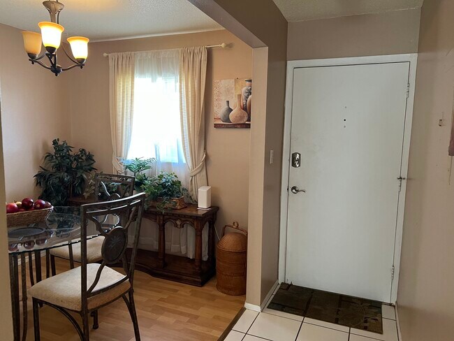 Building Photo - 2772 Woodgate Ln