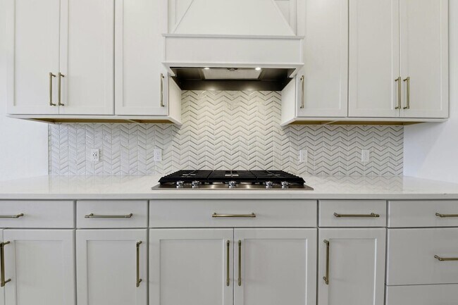 Building Photo - 10332 Northbrook Cir