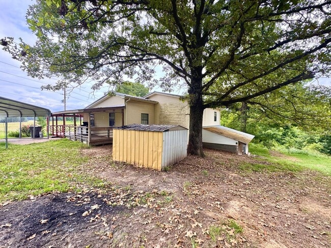 Building Photo - Freshly Updated 3 Bedroom/ 2 Bathroom Country Home