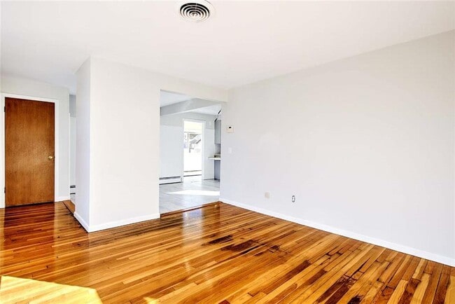 Building Photo - 78 Devonshire St