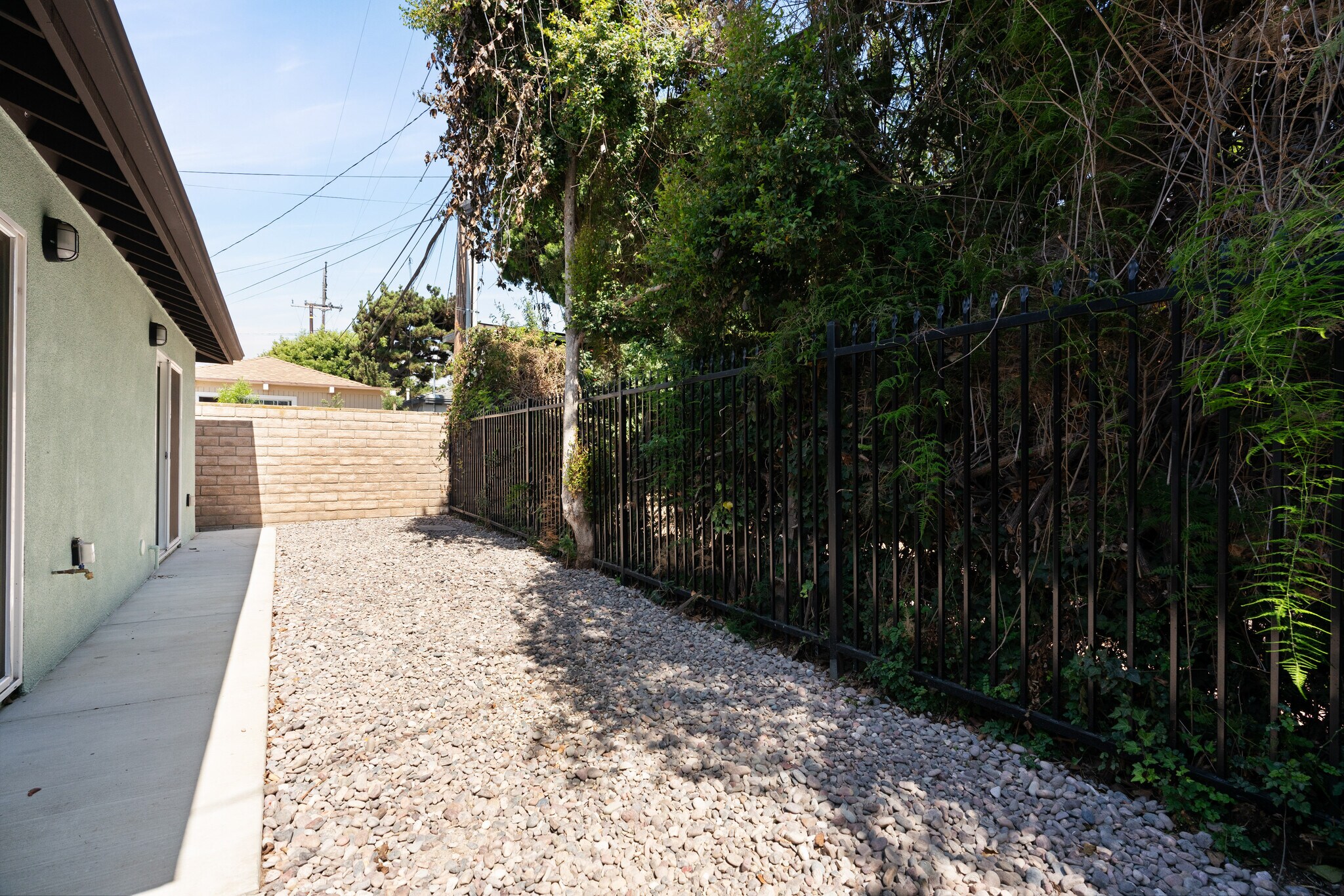 Building Photo - 2447 29th St