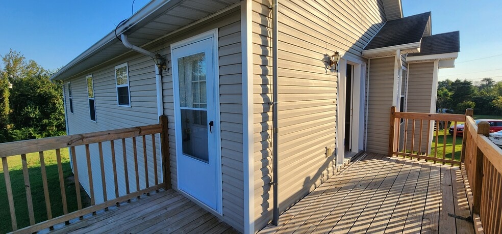 Building Photo - 4532 Winslow Dr