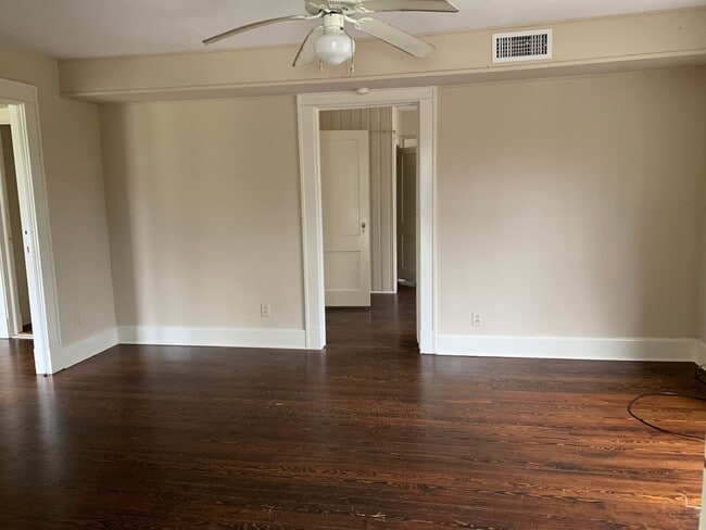 Building Photo - 421 Piedmont Rd