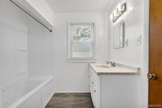 Building Photo - 18792 Old Homestead Dr